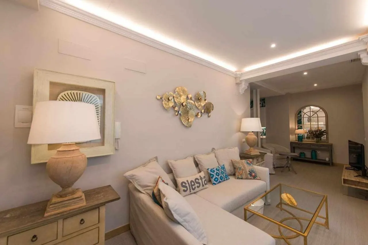 Luxe Carlos Canal Seville Apartment